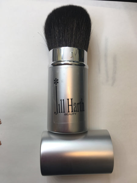 Retractable Bronzer/Powder Brush