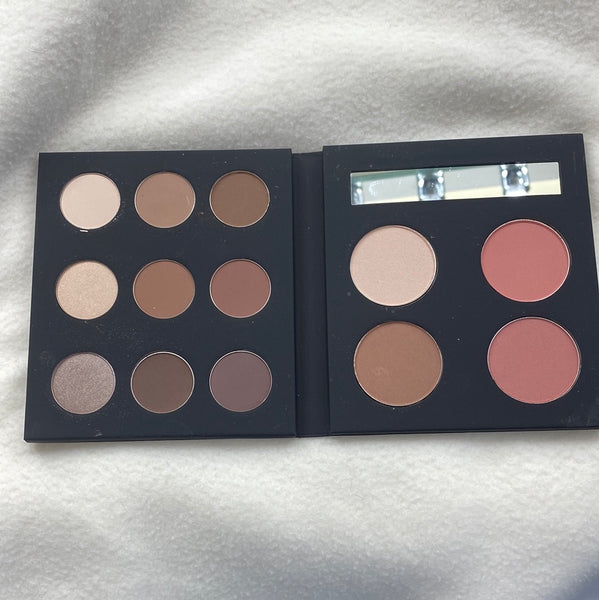 Facebook Makeup Kit: The NUDE BOOK