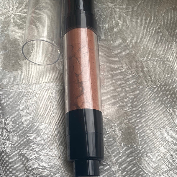ANGEL GLOW ~ Indispensable Glow Highlighting Powder