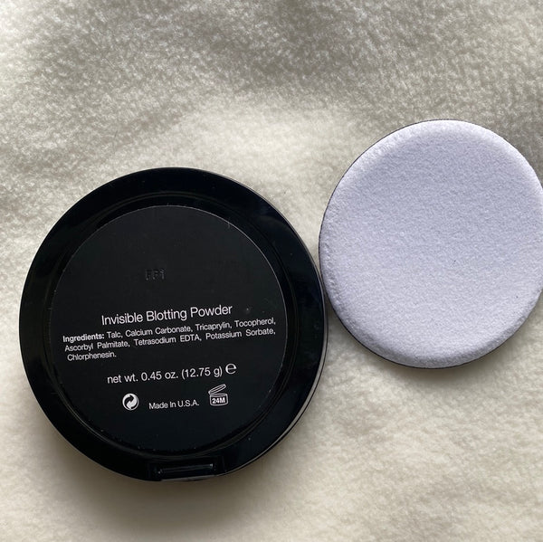 Invisible Blotting Powder Compact with Puff