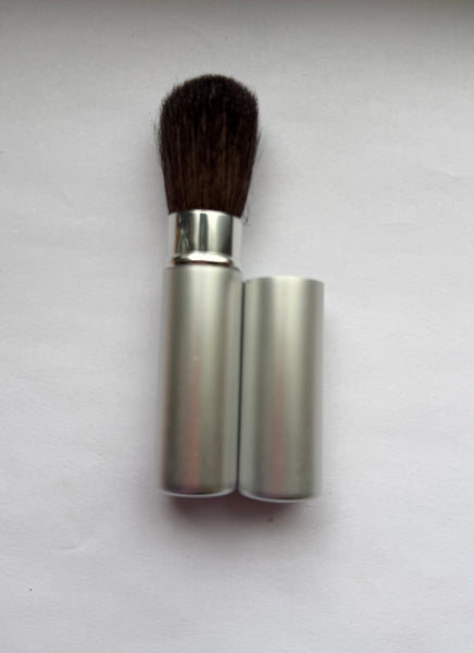 Retractable Luscious Mini Blush Brush