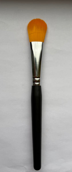 NEW: Oval Foundation Brush ~ PL-C201