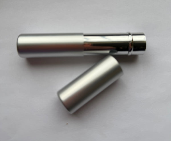 Retractable Luscious Mini Blush Brush