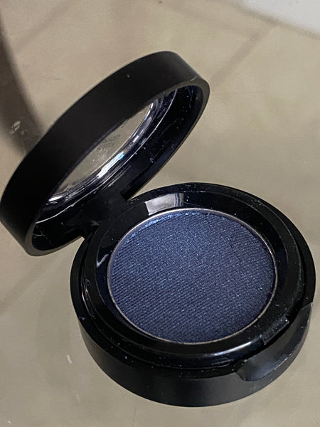 ROYALTY Eye Shadow Compact