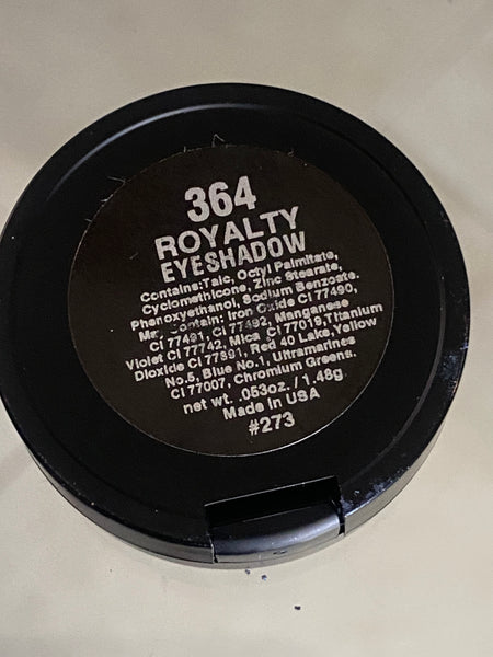 ROYALTY Eye Shadow Compact