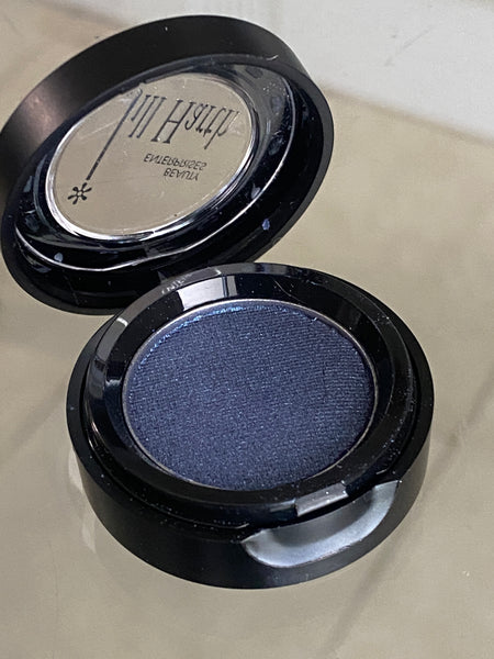 ROYALTY Eye Shadow Compact