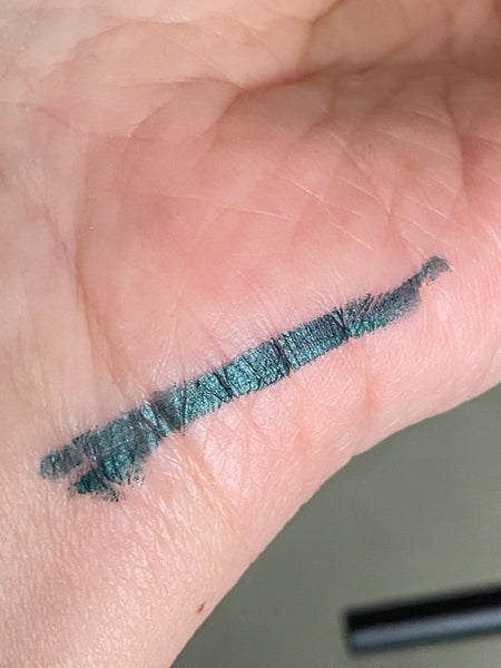 Envy Me Ultimate Eye Liner ~ ( New Product & Color)