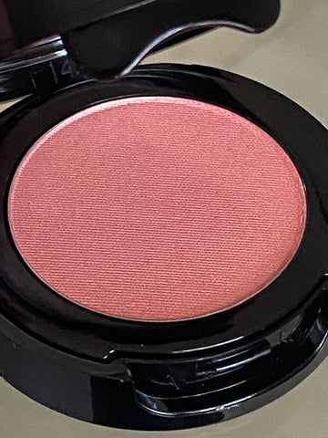 ALLURE Shimmering Blush Glow