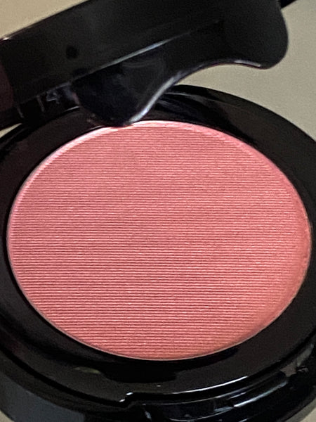 ALLURE Shimmering Blush Glow