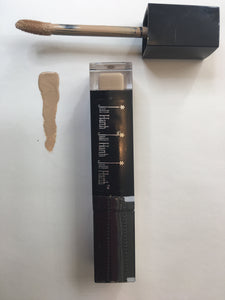 Liquid Concealer with Wand