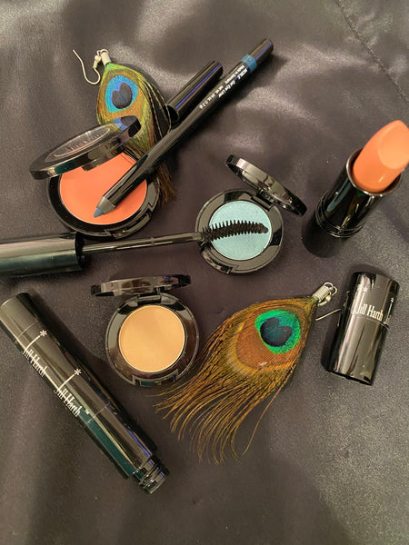 PEACOCK EYES Makeup Kits