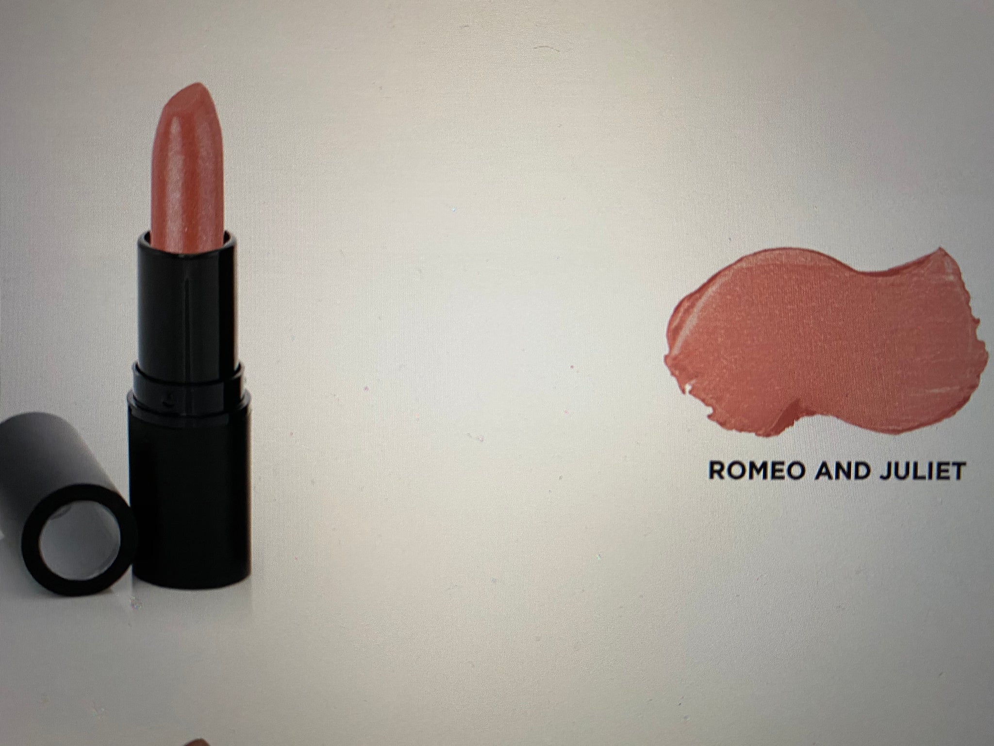 Romeo & Juliet Moisturizing Mineral Lipstick