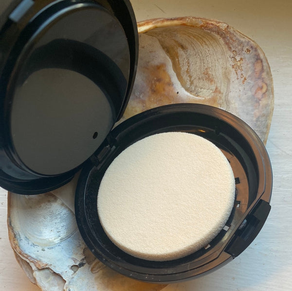Neutral Beige Pro Finish Foundation Compact
